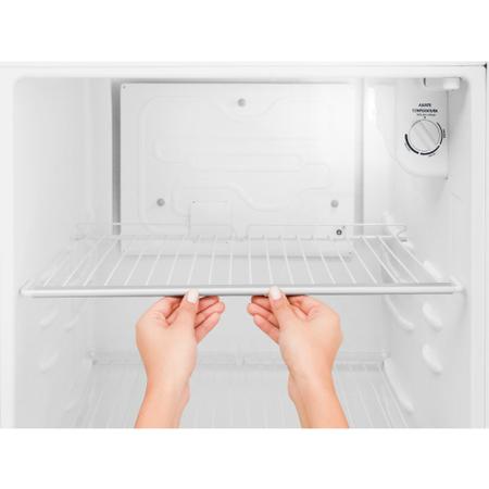 Imagem de Geladeira Electrolux DC35A 2 Portas Defrost 260L