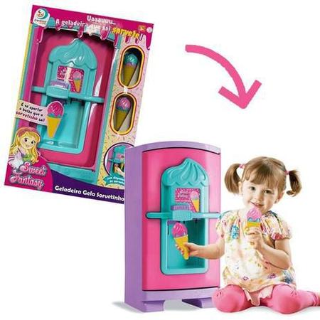 Brinquedo Infantil Geladeira Divertida Gela Sorvetinho Menina Sweet Fantasy  Faz Sorvete de Verdade +3 anos Cardoso Toys - Geladeira de Brinquedo -  Magazine Luiza