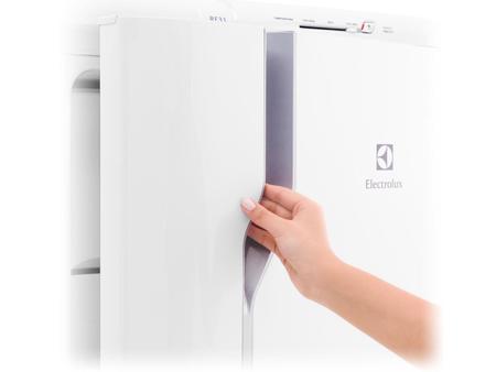 Imagem de Geladeira/Refrigerador Electrolux 240L RE31 Branco