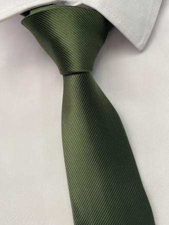 Imagem de Gravata Semi Slim Verde Oliva Para Padrinhos de Casamento Noivos