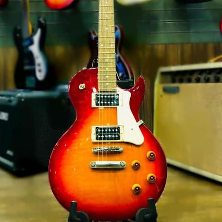 Imagem de Guitarra Cort Les Paul Cr100 Crs Cherry Red Sunburst Cr100