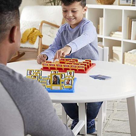 Jogo Adivinha Quem +6 Anos Para 2 Jogadores - Hasbro - Outros Jogos -  Magazine Luiza