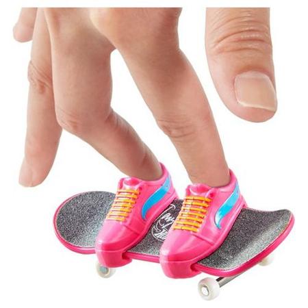 Super Skate De Dedo + Tênis de dedo - Mattel - Skate de Dedo - Magazine  Luiza