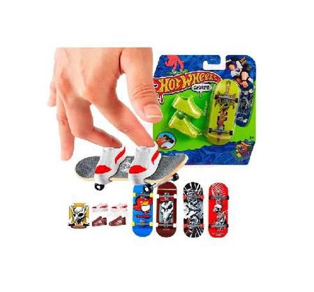 HOT WHEELS SKATE DE DEDO + TENIS HGT46 - MATTEL –