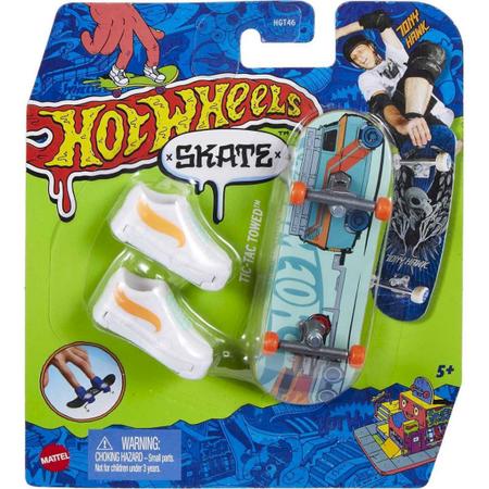 Hot Wheels - Skateboard com Tênis - Mattel