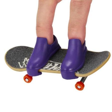 Hot Wheels Skate de Dedo Tony Hawk com Tênis Sortido - HGT46 - Mattel -  DoRéMi Brinquedos: As melhores marcas em brinquedos e artigos recretativos