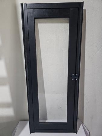 Imagem de Janela Pivotante ( Capelinha) Em Aluminio Preto Vidro Incolor  (A)100  X 40 (L)