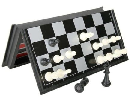 Em promoção! 5 Em 1 Chessmen Damas Magnético Jogo De Tabuleiro Voando De  Xadrez Clássico Voo De Puzzle Conjunto Brinquedo Educativo Para O Amigo  Presente Das Crianças