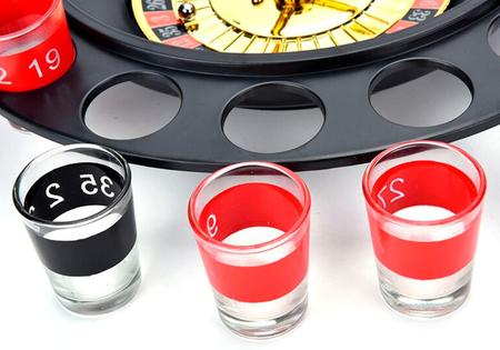 Jogo Roleta Cassino com 16 copos Shot/Drinks/Whisky em Promoção na