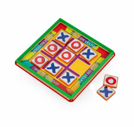 Jogo da Velha de Tabuleiro Clássico e Tradicional Brinquedo Educativo de  Madeira Jogos e Desafios Bambalalão Brinquedos Educativos