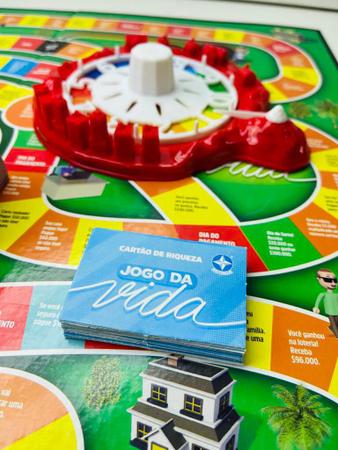 Jogo Da Vida Com Aplicativo - Estrela