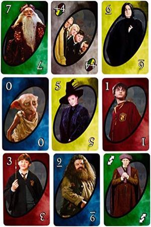 Imagem de Jogo de cartas Harry Potter UNO com Magia