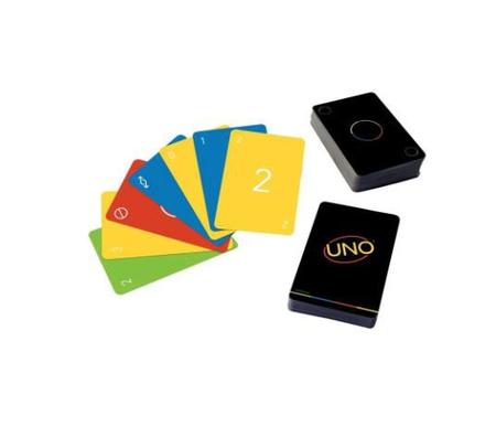 Uno novo jogo preto em promoção