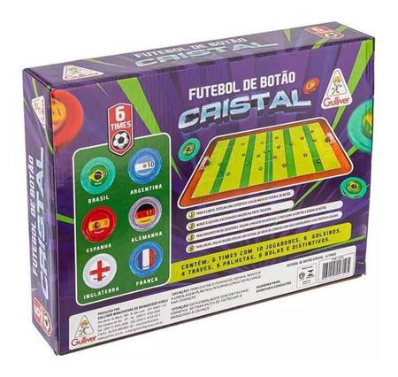 Futebol de botão vira brincadeira de adulto 