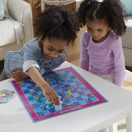 Peppa Pig Jogo de Tabuleiro Chutes And Ladders F2927 Hasbro - Pikoka  Brinquedos - Muito mais que diversão!