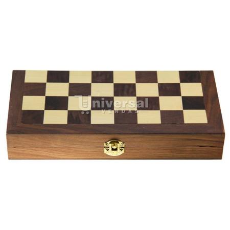 Tabuleiro De Madeira 3 Em 1 Xadrez / Dama E Gamão 29 X 29 Cm - Chess - Jogo  de Dominó, Dama e Xadrez - Magazine Luiza