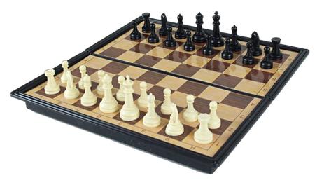 Jogo De Xadrez Dobrável Tabuleiro Em Plástico Vira Maleta - Novo