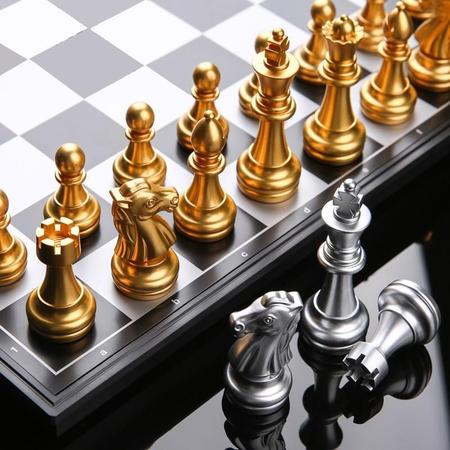Jogo de tabuleiro magnético acessórios de jogo com caixa de armazenamento  xadrez medieval conjunto xadrez xadrez ouro-prata bronze peças de xadrez