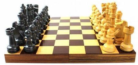 Jogo de xadrez madeira maciça tabuleiro estojo marchetado rei 08 cm -  Botticelli - Jogo de Dominó, Dama e Xadrez - Magazine Luiza