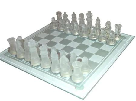 Jogo De Xadrez Profissional Tabuleiro E Peças Em Vidro Luxo - Glass Chess -  Jogo de Dominó, Dama e Xadrez - Magazine Luiza