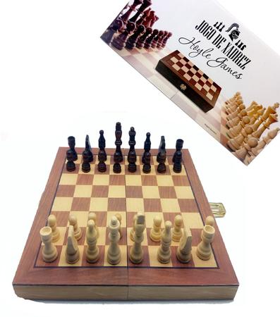 Jogo de Xadrez em dadeira Hoyle 25601 na Americanas Empresas
