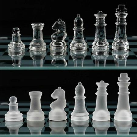 Jogo De Xadrez Tabuleiro Peças Em Vidro Elegante Presentes Criativos 20cm x  20cm - Glass Chess - Jogos - Magazine Luiza