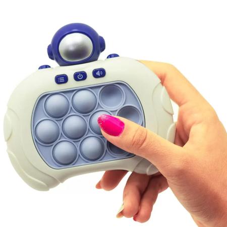 Imagem de Jogo Educativo Eletrônico Pop It Fidget Toys Game Astronauta Ursinho Som Luz Anti Estresse Desafios