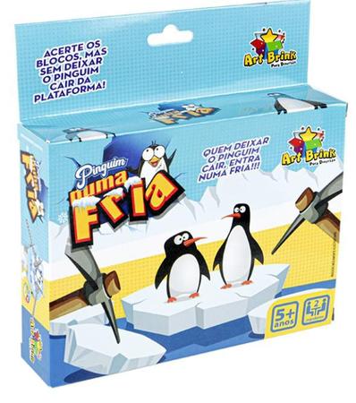 Jogo americano de mesa redonda com bolinhas de pinguim fofo