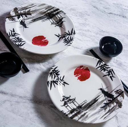 Jogo de pratos e molheiras para comida japonesa em ceramica