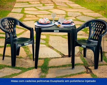 Jogo de Cadeiras de plástico (1 Mesa + 4 Cadeiras) Duoplastic. - ATACADÃO  DA BAIXADA