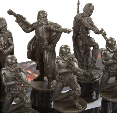 Jogo star wars xadrez b2345 - HASBRO - Jogo de Dominó, Dama e Xadrez - Magazine Luiza