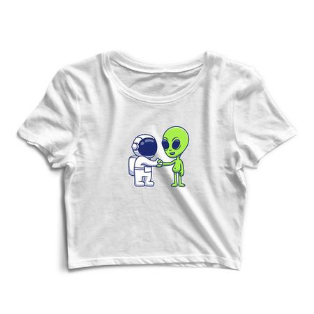 Imagem de Kit 2 Blusas Cropped Tshirt Feminina Planeta Flores e Alien Astronauta