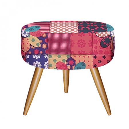 Kit 2 Poltronas e Puff Redondo Nina Rodapé Pé Palito Patchwork Romero Brito - Ahz Móveis - AHAZZO MÓVEIS Imagem de Kit 2 Poltronas e Puff Redondo Nina Rodapé Pé Palito Patchwork Romero Brito - Ahz Móveis