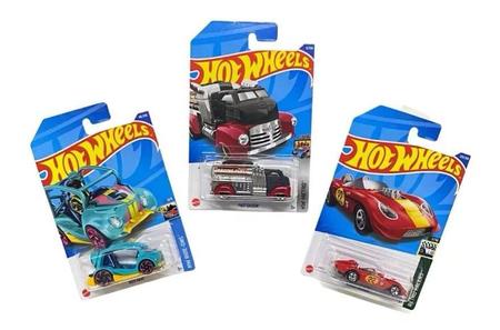 Kit 3 Carrinhos Hot Wheels Sortidos C4982 Mattel Básicos Escala 1:64 -  Happily Brinquedos