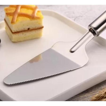 Kit 3 Espátulas Para Bolo Torta Serrilhado Colher Pá Inox - Art House Imagem de Kit 3 Espátulas Para Bolo Torta Serrilhado Colher Pá Inox