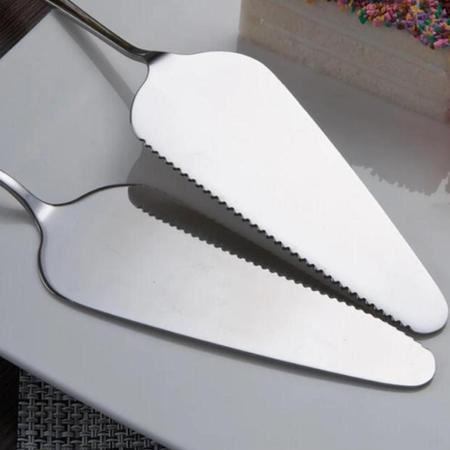 Kit 3 Espátulas Para Bolo Torta Serrilhado Colher Pá Inox - Art House Imagem de Kit 3 Espátulas Para Bolo Torta Serrilhado Colher Pá Inox
