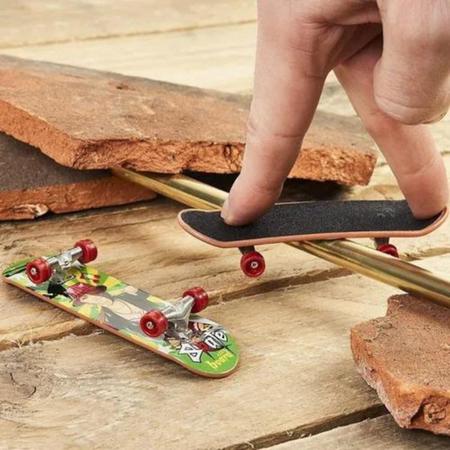 Kit 5 Skate De Dedo Infantil Profissional Mini Fingerboard Metal