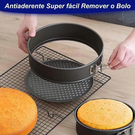 Kit 3 Formas Bolo Torta Com Fundo Removível Antiaderente - Top House Imagem de Kit 3 Formas Bolo Torta Com Fundo Removível Antiaderente