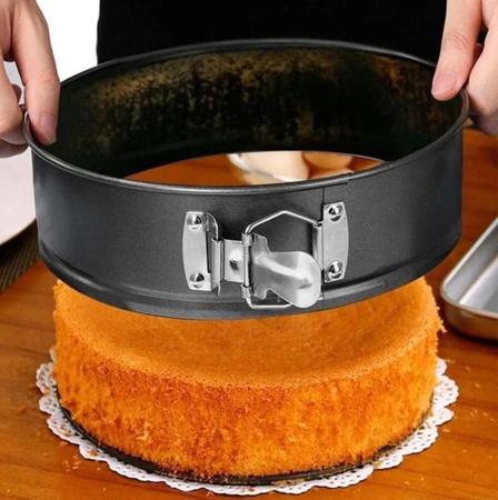 Kit 3 Formas Bolo Torta Com Fundo Removível Antiaderente - Top House Imagem de Kit 3 Formas Bolo Torta Com Fundo Removível Antiaderente