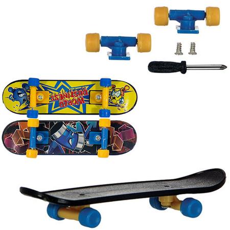 Kit com 3 Mini Skate de Dedo - Brincando com as Mãos - Fingerboard