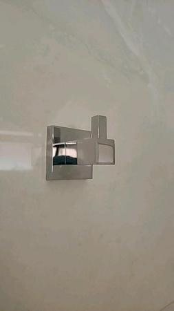 Imagem de Kit 4 Acessórios Banheiro Moderno Porta Toallhas de Banho + Toalheiro de Rosto + Cabide Inox + Papeleira Cromado