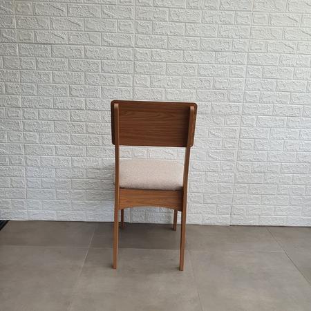 Imagem de Kit 4 Cadeiras de Jantar Estofada em Madeira Freijo/Cesare Escuro