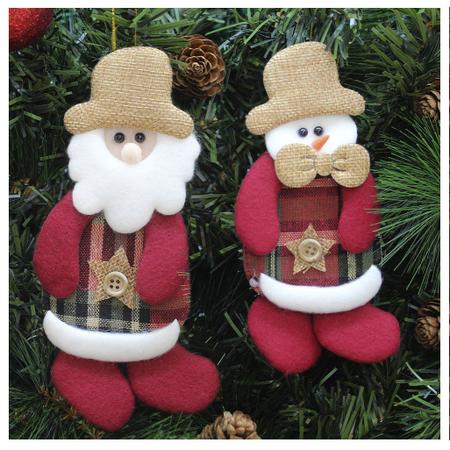 Papai Noel com Árvore de Natal e Boneco de Neve
