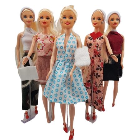 Kit 5 Roupas Roupinhas Para Boneca Barbie ( Não Repete ) - Rose Atelie -  Roupa de Boneca - Magazine Luiza