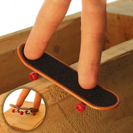 5 Fingerboard Skate De Dedo Profissional Com Lixa Original Ferramenta  Menino Tricks Material Muito Reforçado Resistente - Mundo Do Comercio -  Skate de Dedo - Magazine Luiza