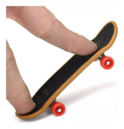 Imagem de Kit 5 Skate Dedo Profissional C/ Lixa Rolamento Fingerboard
