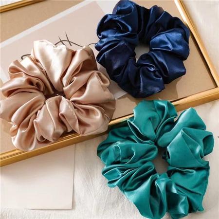 Imagem de Kit 90 Xuxinhas de Cetim Charmousse Scrunchie Anti Frizz Luxo