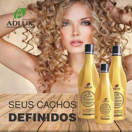 Como usar máscara de hidratação para cabelo cacheado? Tire a dúvida e fique  linda