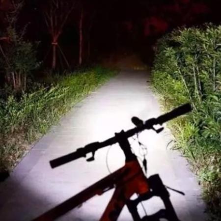 Imagem de Kit Bike Iluminação Noturna Farol E Lanterna Pisca Traseira