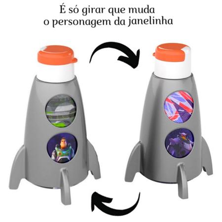 Kit Boneco Buzz Lightyear Infantil Elka + Copo e Garrafa de Foguete Imagem de Kit Boneco Buzz Lightyear Infantil Elka + Copo e Garrafa de Foguete